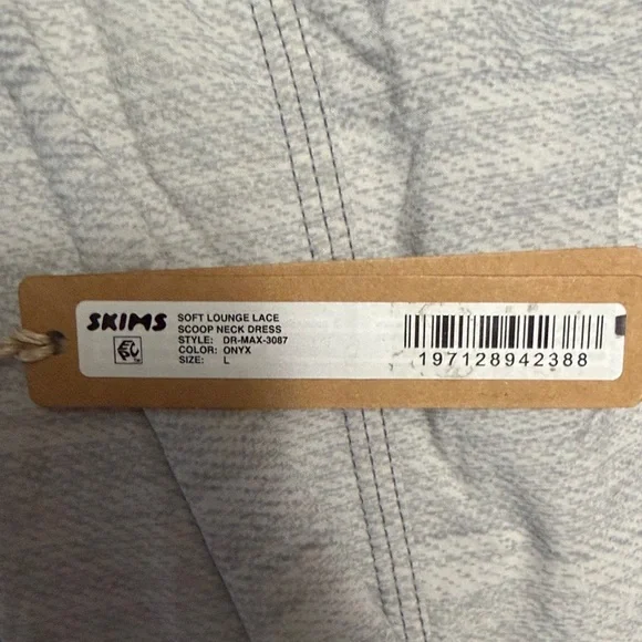 SKIMS SOFT LOUNGE LACE SCOOP NECK DRESS - Picture 5 of 5